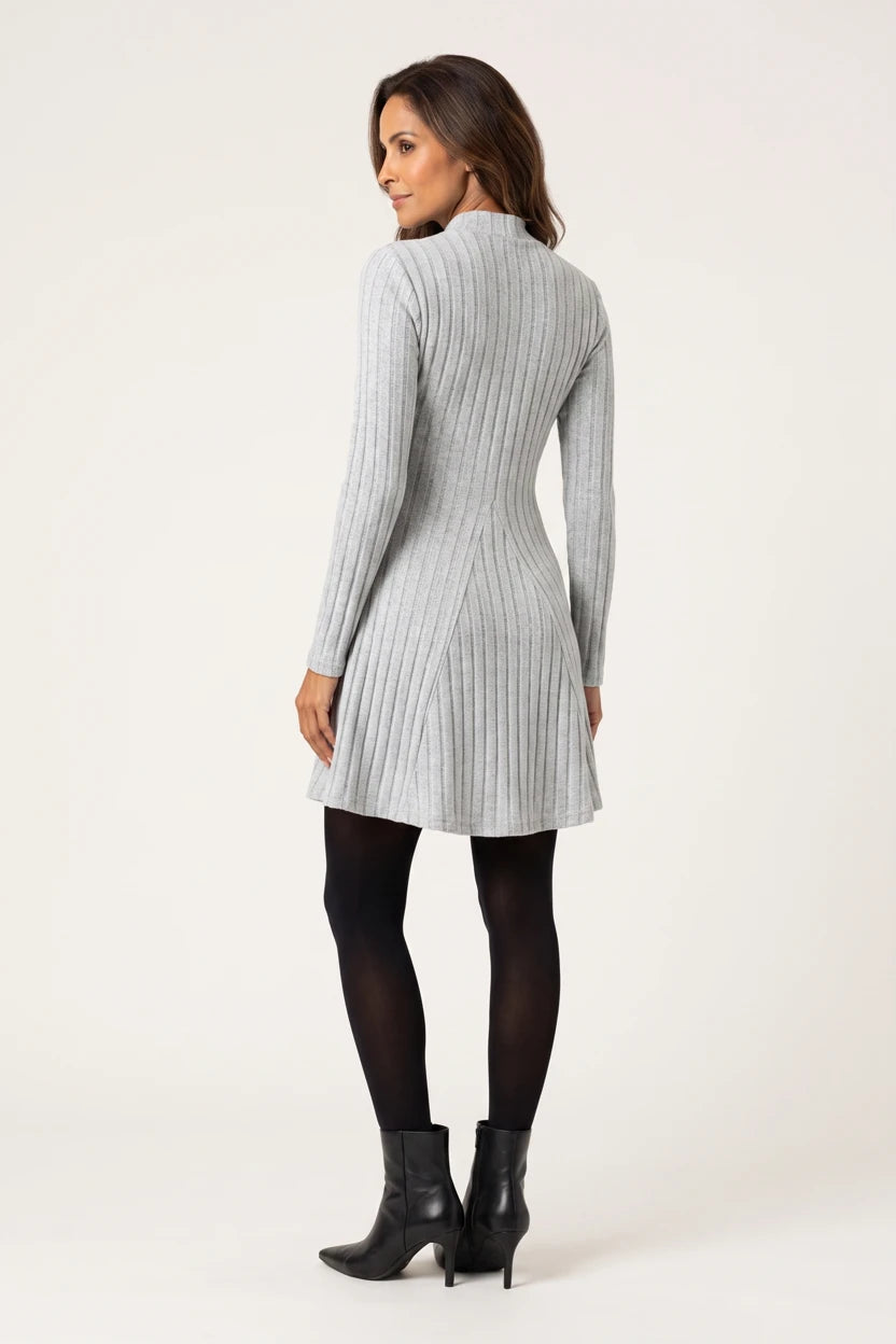 Vestido Curto Canelado Manga Longa Cinza - vista de costas, corpo inteiro