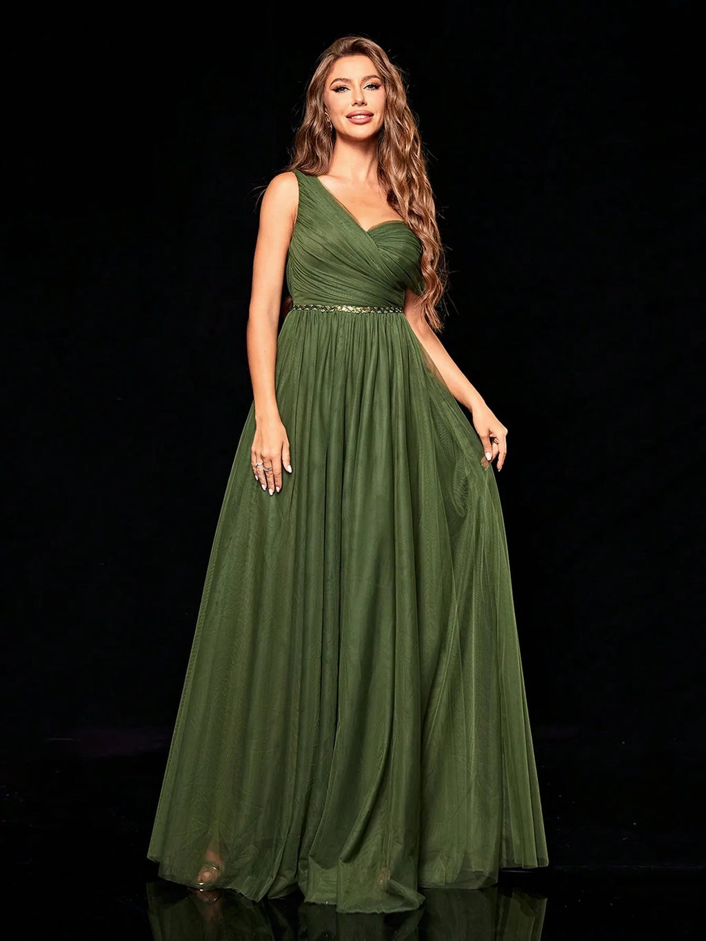 Vestido de Festa Longo Verde Oliva em Tule com Decote V