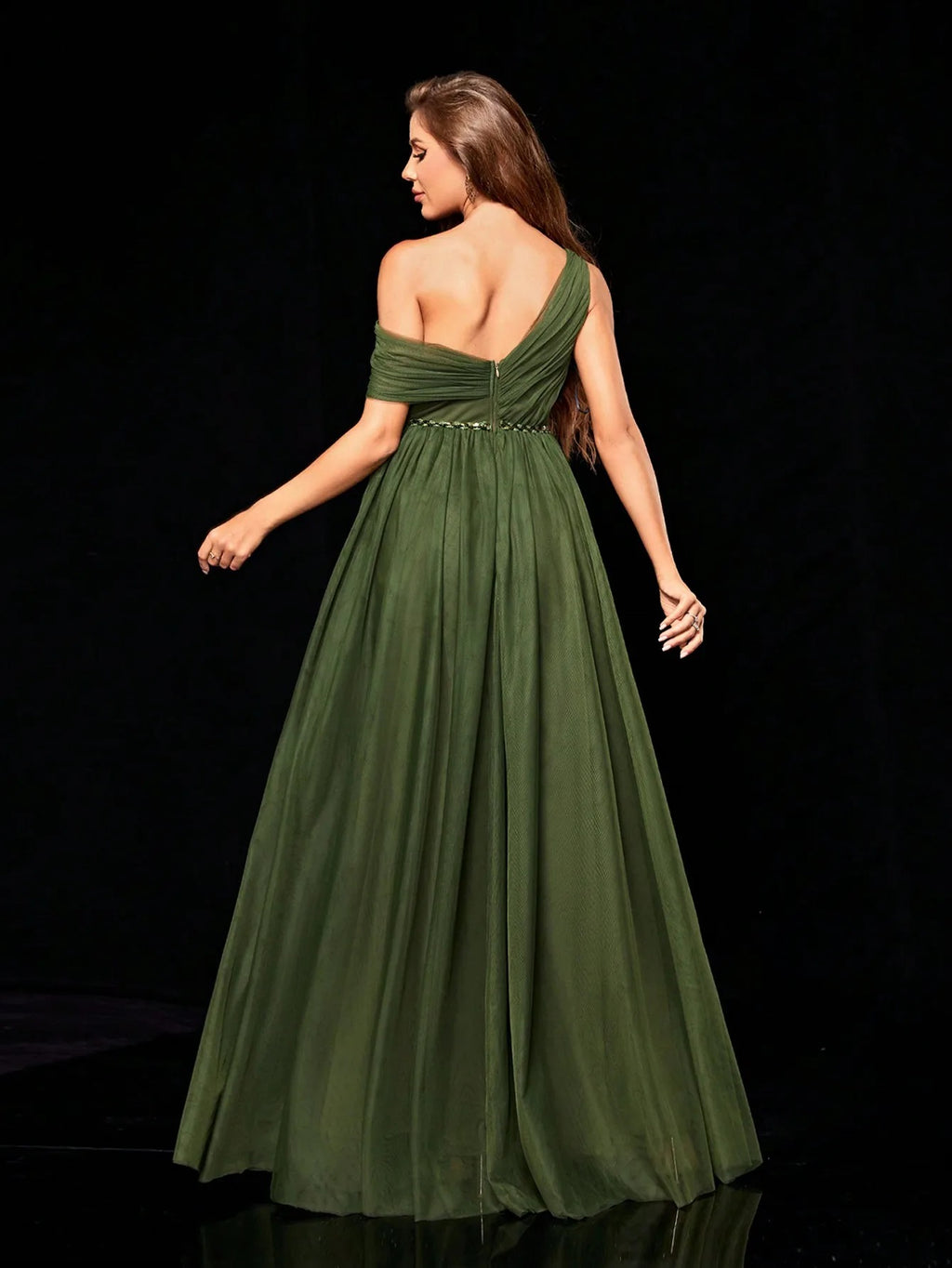 Vestido de Festa Longo Verde Oliva em Tule com Decote V