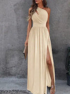 Vestido Um Ombro Só Com Fenda