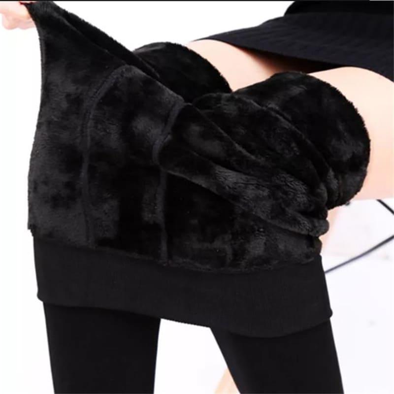 Meia Calça Legging Térmica Forrada de Lã Preta em close do forro térmico e do cós elástico